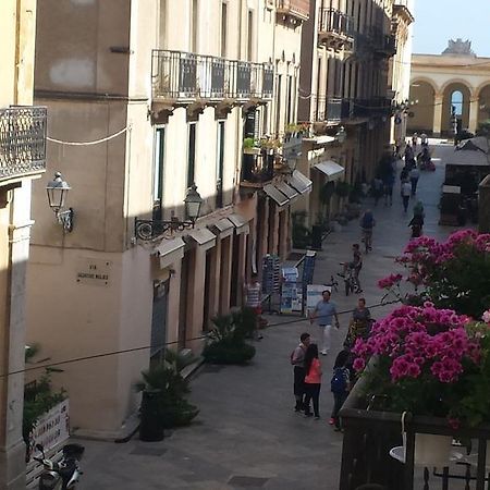 B&B Arco Dell'Orologio Trapani Dış mekan fotoğraf